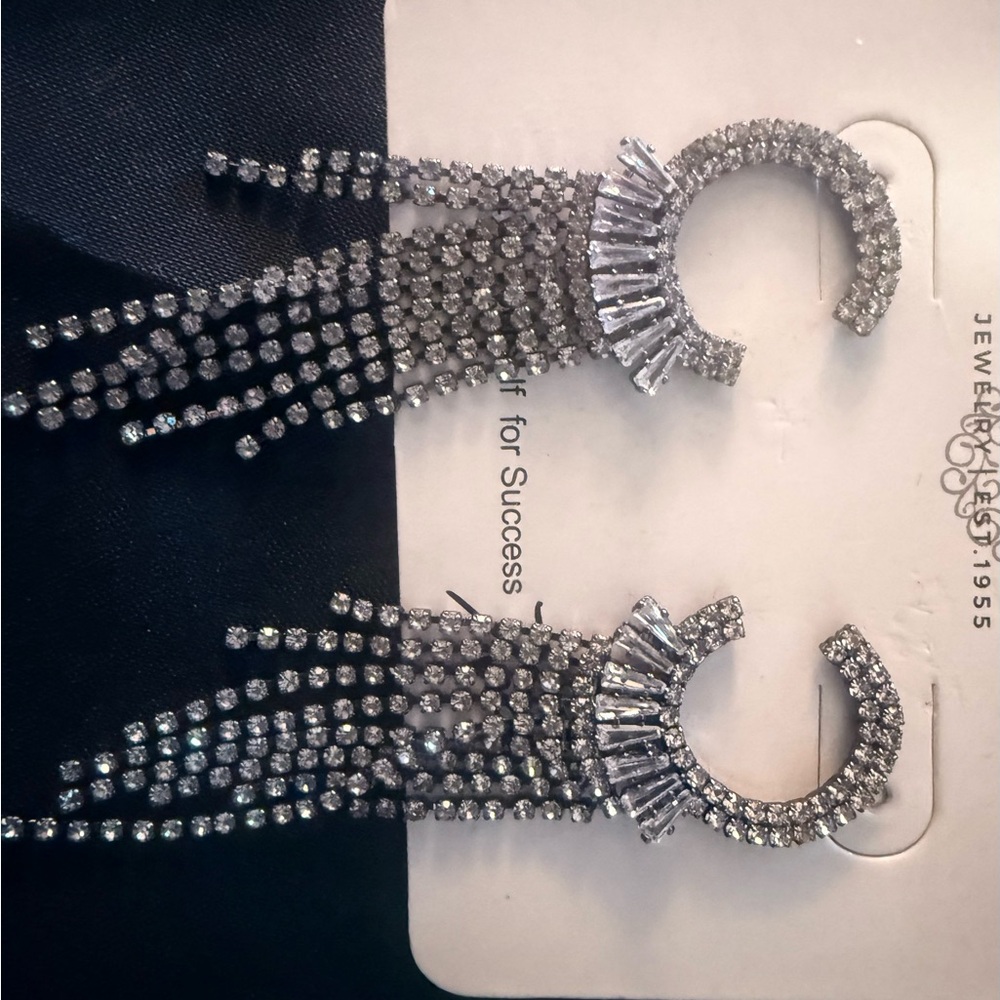 Park Lane Elegant Silver statement piece